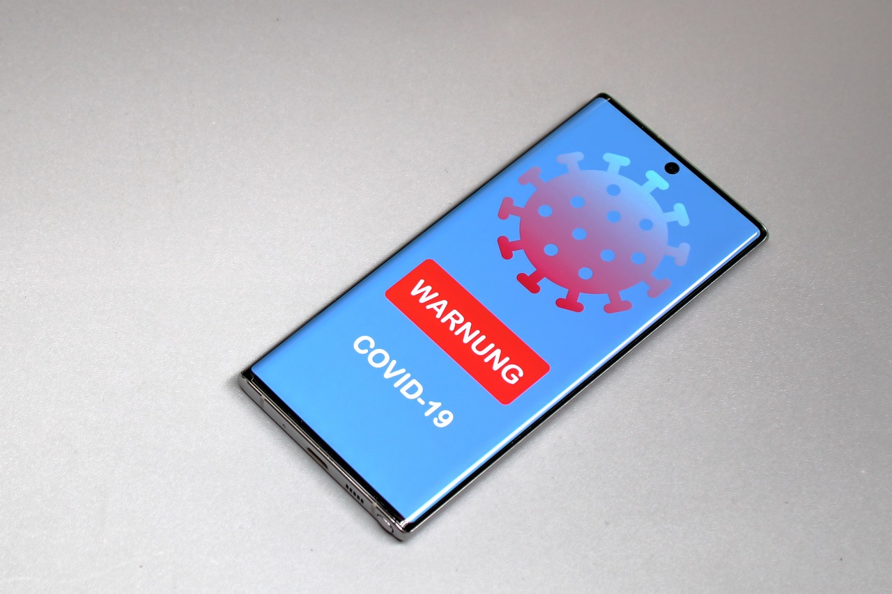 Mobile Crash Reporting: Catching Bugs Before Users Do in 2026 — cover image